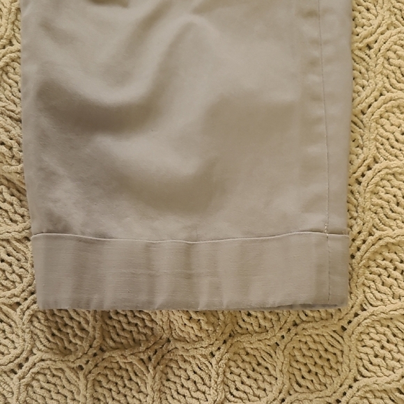 Banana Republic Khaki Avery Straight-Fit Sateen Ankle Pant with Cuff - Size 6 - Picture 4 of 10